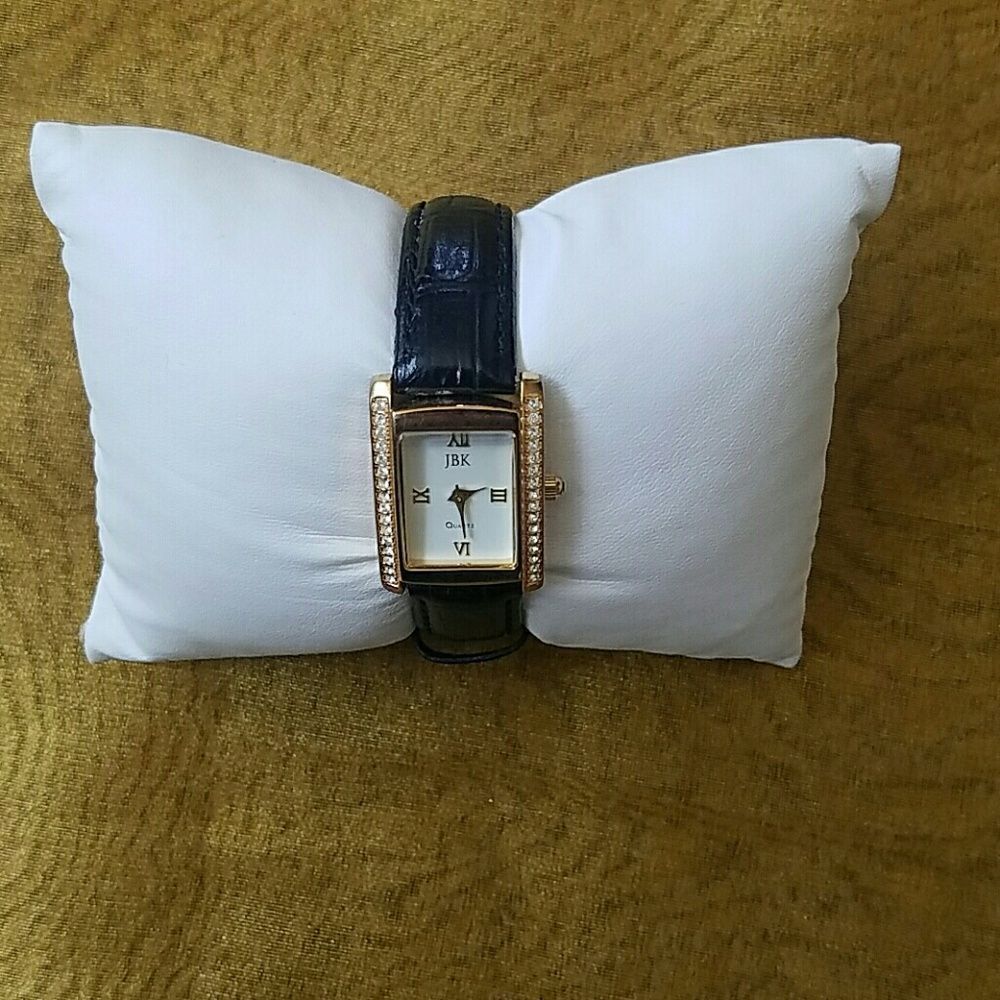 JBK QUARTZ BRACELET WATCH ⌚